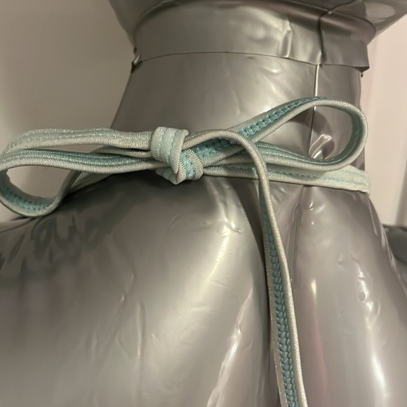 Victoria’s Secret bathing suit bikini top Sz 32B - Picture 8 of 10